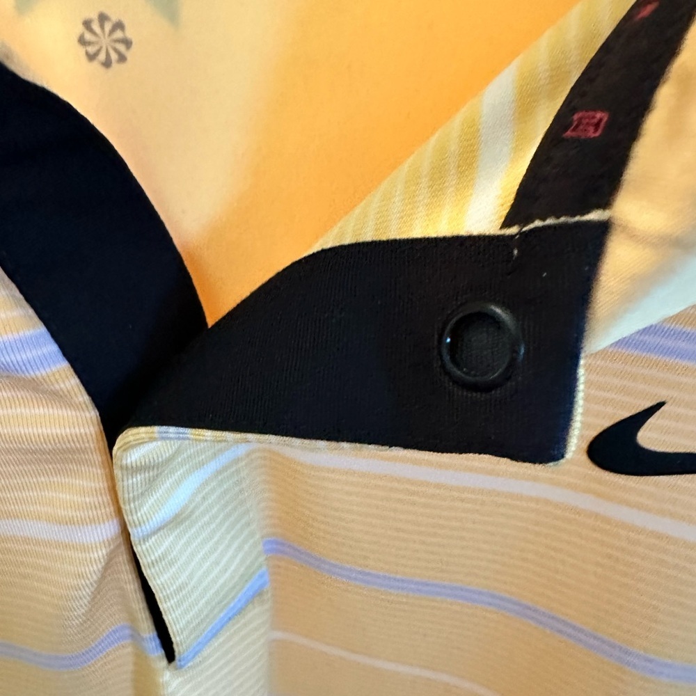 Nike Tiger Woods Collection Dri-FIT Striped Golf Polo Topaz Gold - Picture 3 of 9